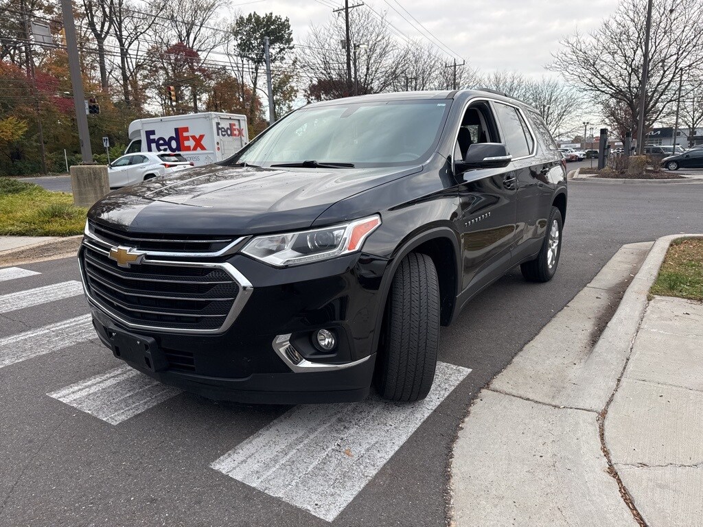 2020 Chevrolet Traverse 1LT photo 3