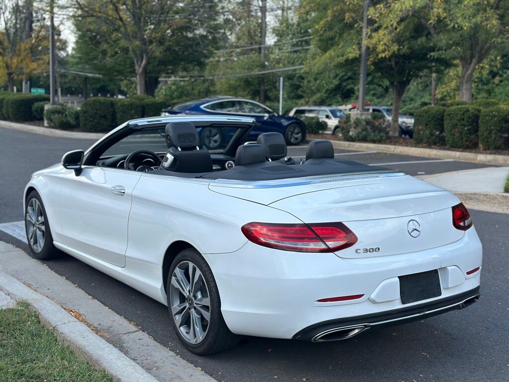 2019 Mercedes Benz C 300 photo 4