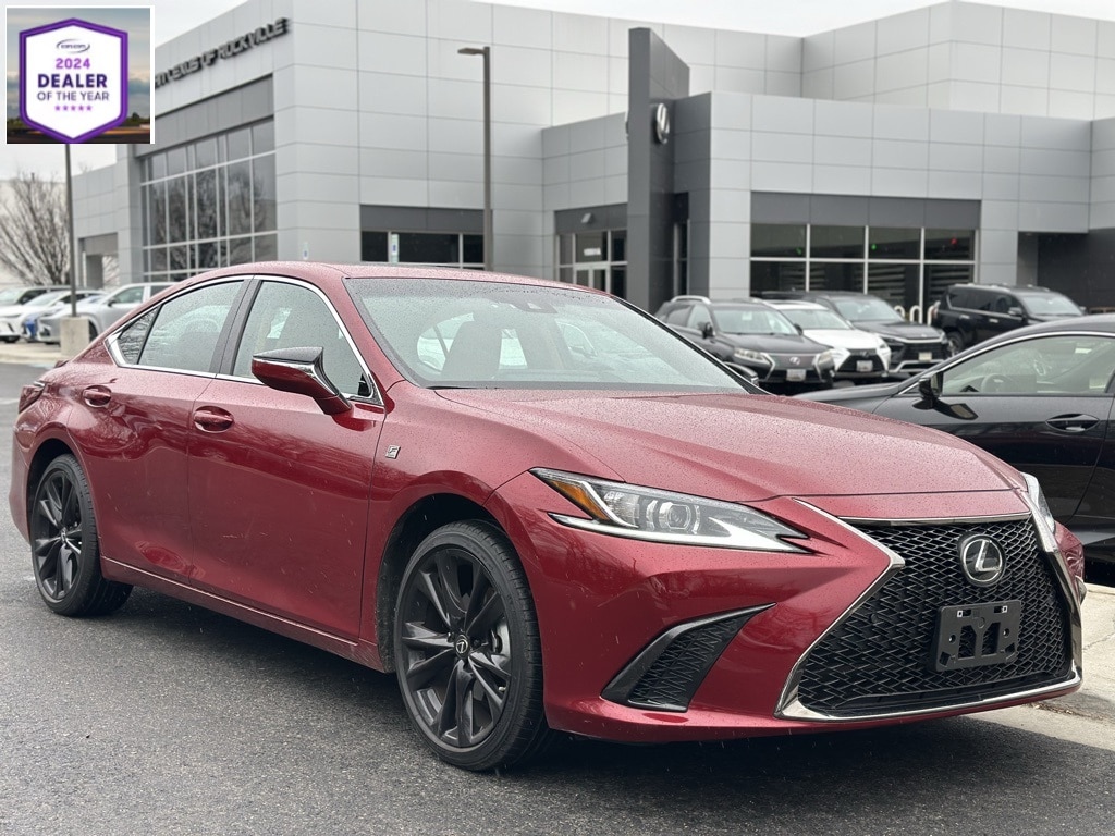 2023 Lexus ES Hybrid 300h's photo
