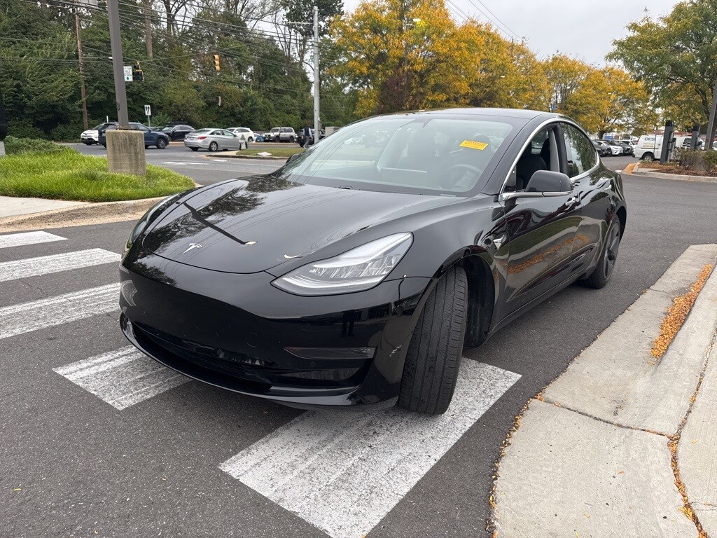 2019 Tesla Model 3 Standard Range Plus photo 3