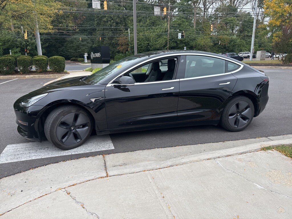 2019 Tesla Model 3 Standard Range Plus photo 4