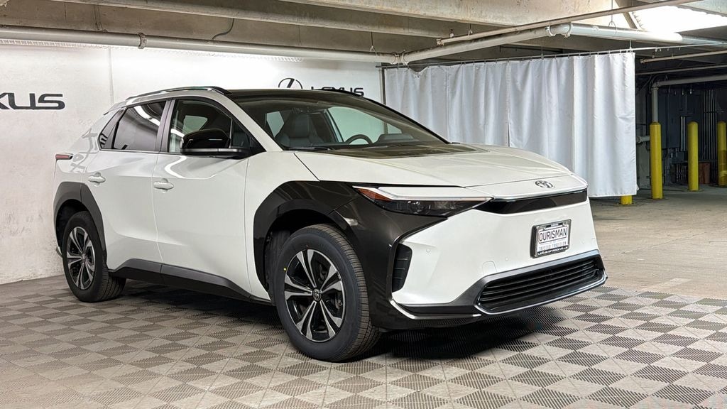 Used 2025 Toyota bZ4X XLE SUV