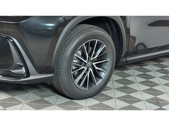 2026 Lexus NX 350 Premium AWD photo 4