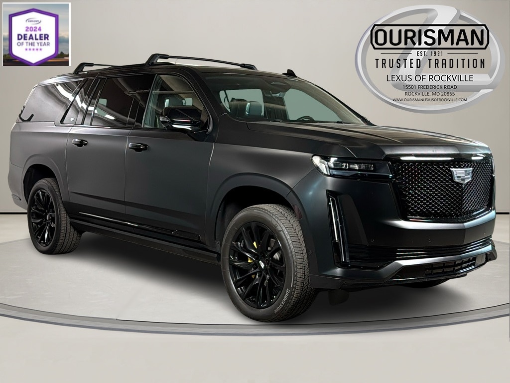 2024 Cadillac Escalade ESV Sport Platinum's photo