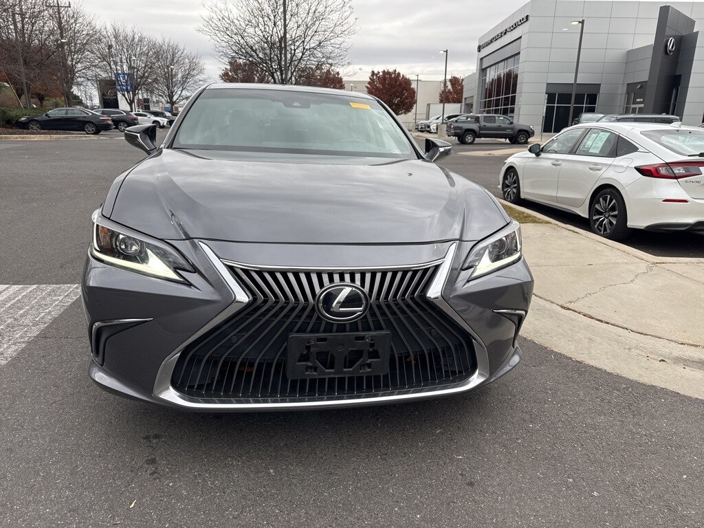 Used 2020 Lexus ES 350 Sedan
