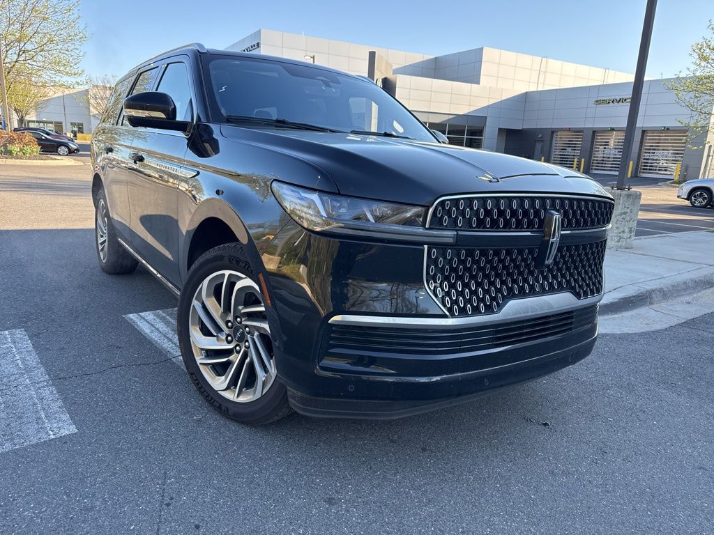 2025 Lincoln Navigator