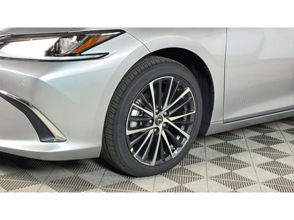 New 2025 Lexus ES 350 4-DOOR SEDAN
