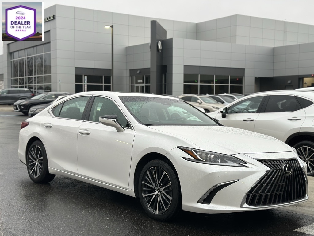 2025 Lexus ES 350's photo