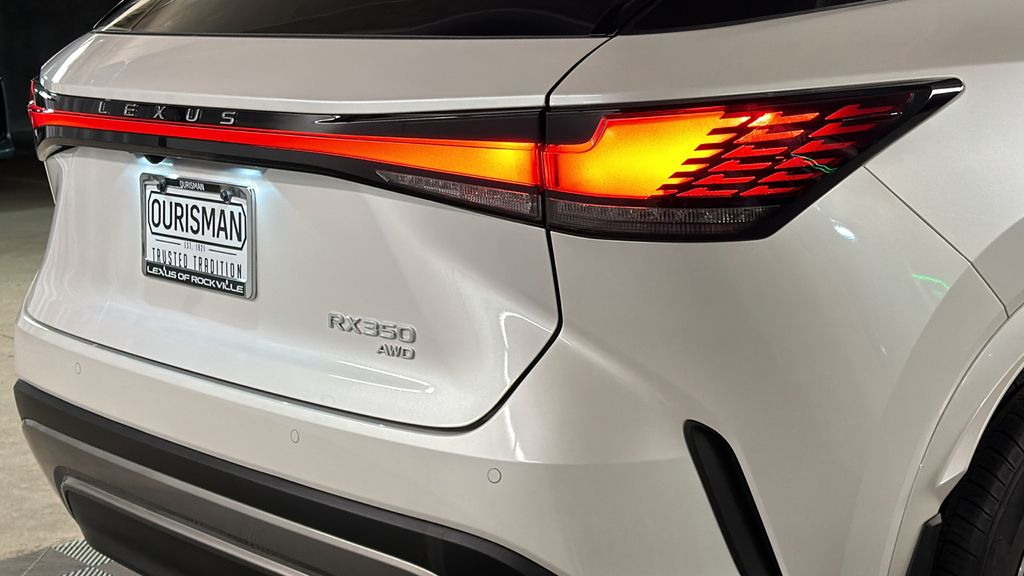 2025 Lexus RX 350 - Photo 9