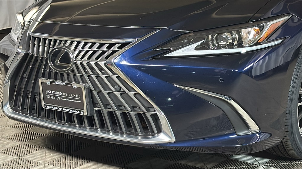 Used 2024 Lexus ES 350 Sedan