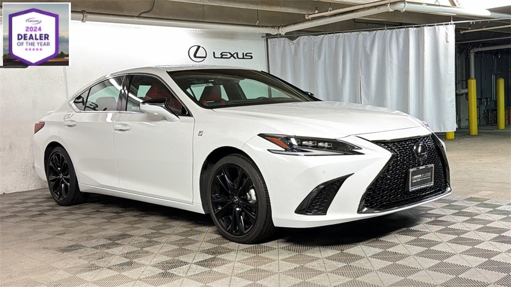 2024 Lexus ES Hybrid 300h F SPORT Handling's photo
