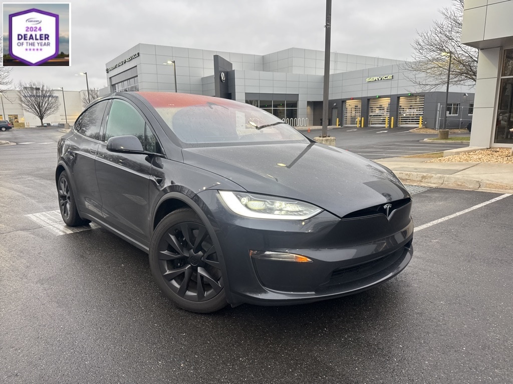 2024 Tesla Model X Long Range's photo