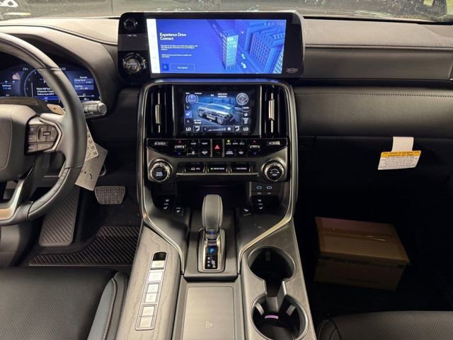 2025 Lexus LX 700h Luxury - Photo 16