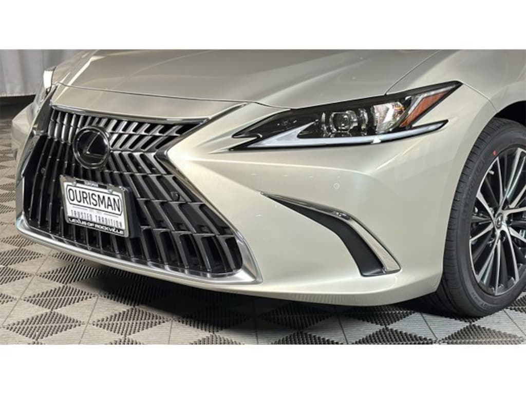 New 2025 Lexus ES 350 4-DOOR SEDAN