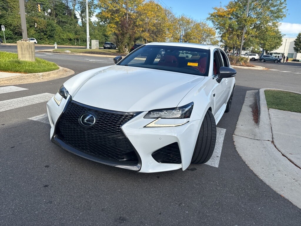 2016 Lexus GS F photo 3