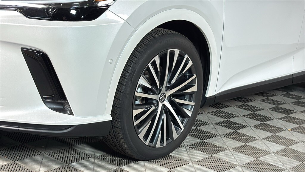 2024 Lexus RX 350 Premium photo 4