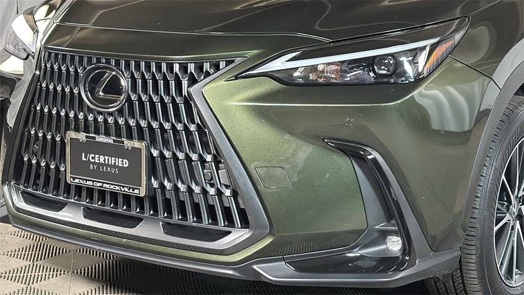 2025 Lexus NX 350 photo 3