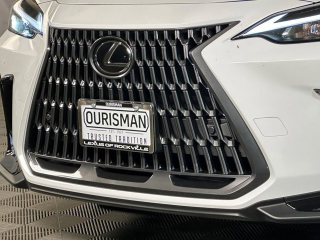 2026 Lexus NX 350 photo 2