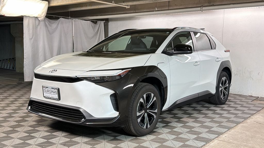 Used 2025 Toyota bZ4X XLE SUV