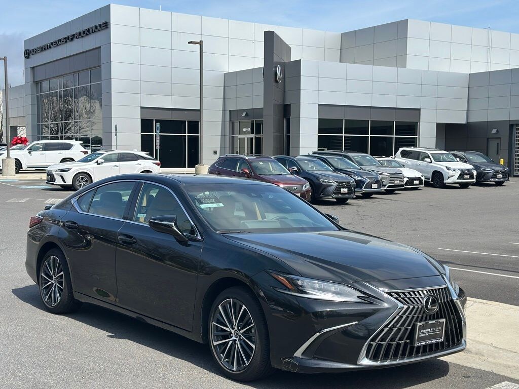 Used 2025 Lexus ES 300h Sedan