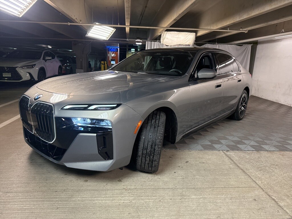 2023 Bmw 740i 7-series photo 3