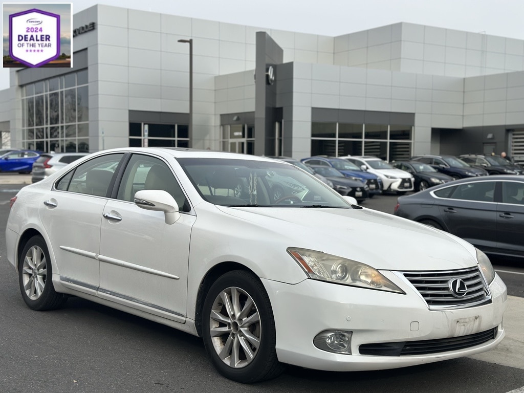2010 Lexus ES 350's photo