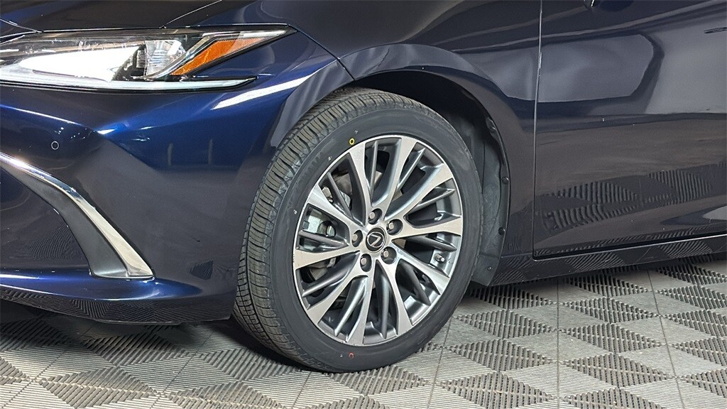 2021 Lexus ES 350 photo 4