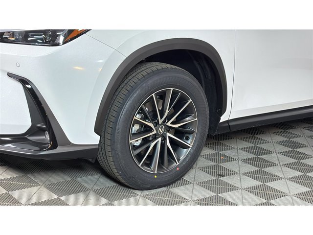 2026 Lexus NX 350 photo 4
