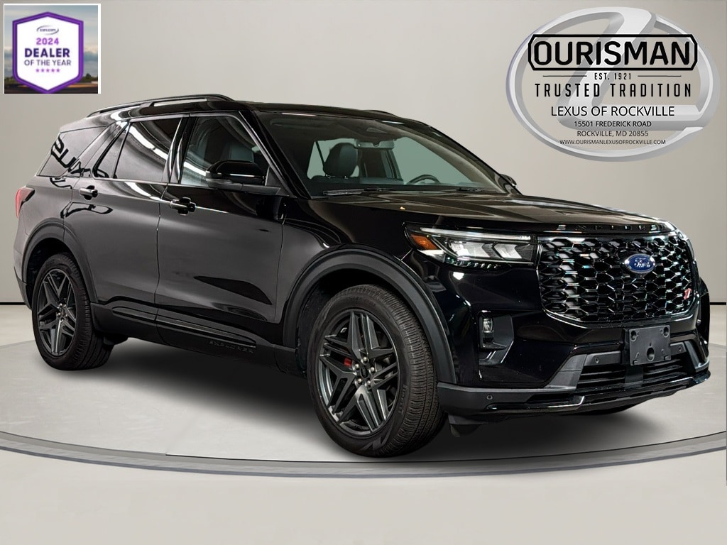 2025 Ford Explorer ST's photo