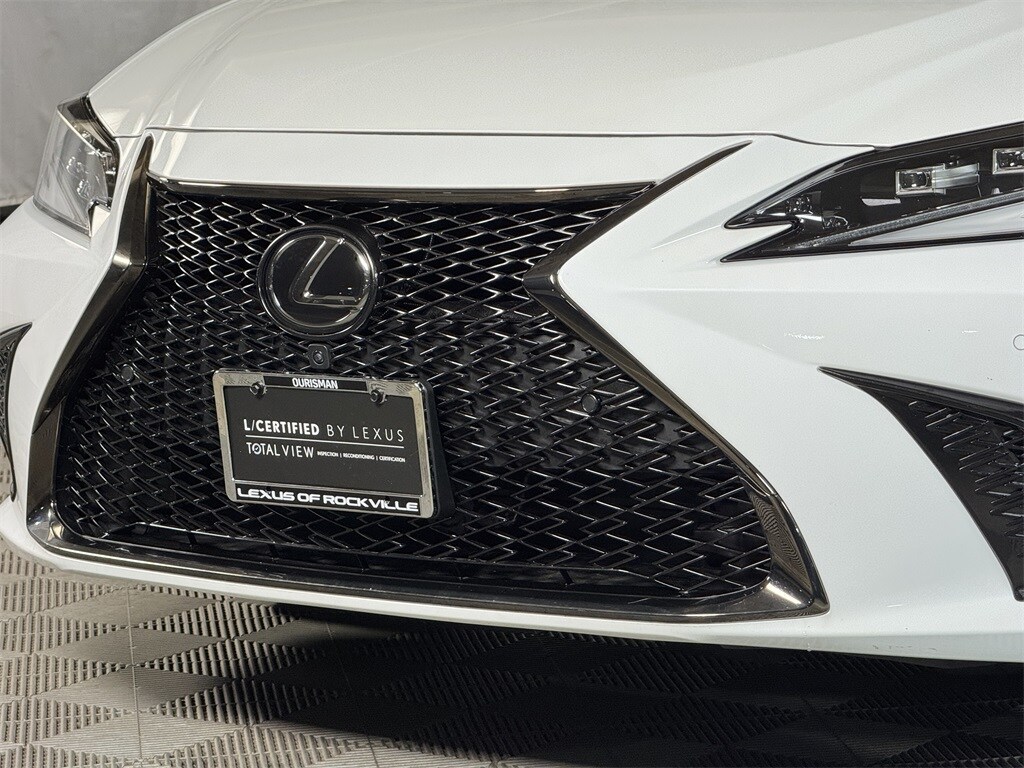 2025 Lexus ES 300h F SPORT Handling photo 3