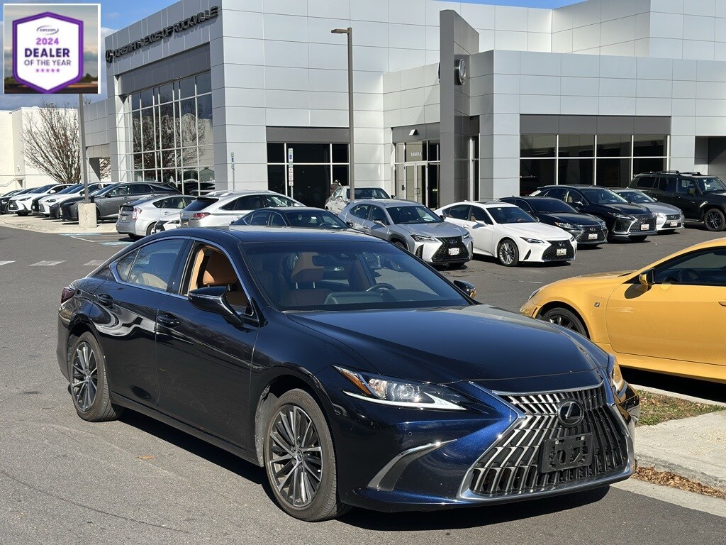 Used 2024 Lexus ES 350 Sedan
