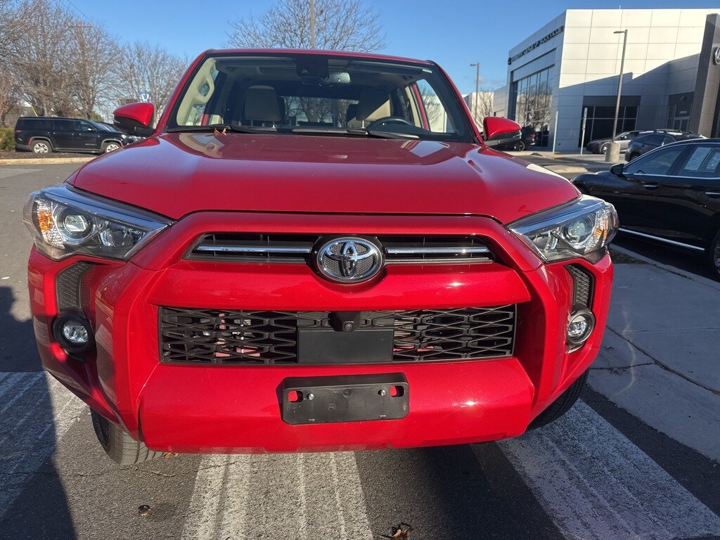 2024 Toyota 4Runner SR5 photo 2