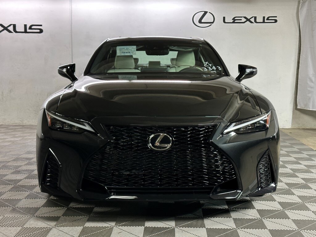2023 Lexus IS 350 F SPORT photo 2
