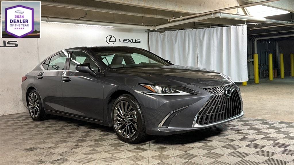 2024 Lexus ES 350 Luxury's photo