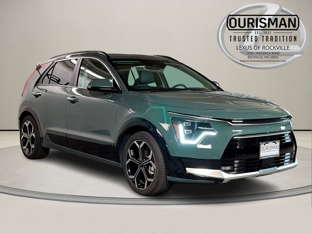 Used 2024 Kia Niro Plug-In Hybrid SX SUV