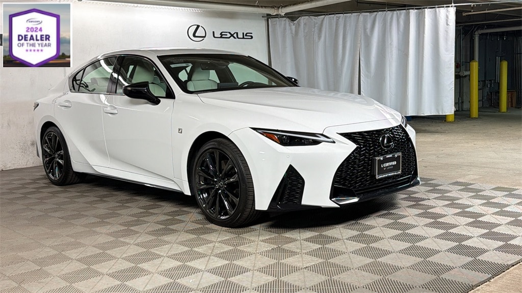 2025 Lexus IS 350 F SPORT's photo