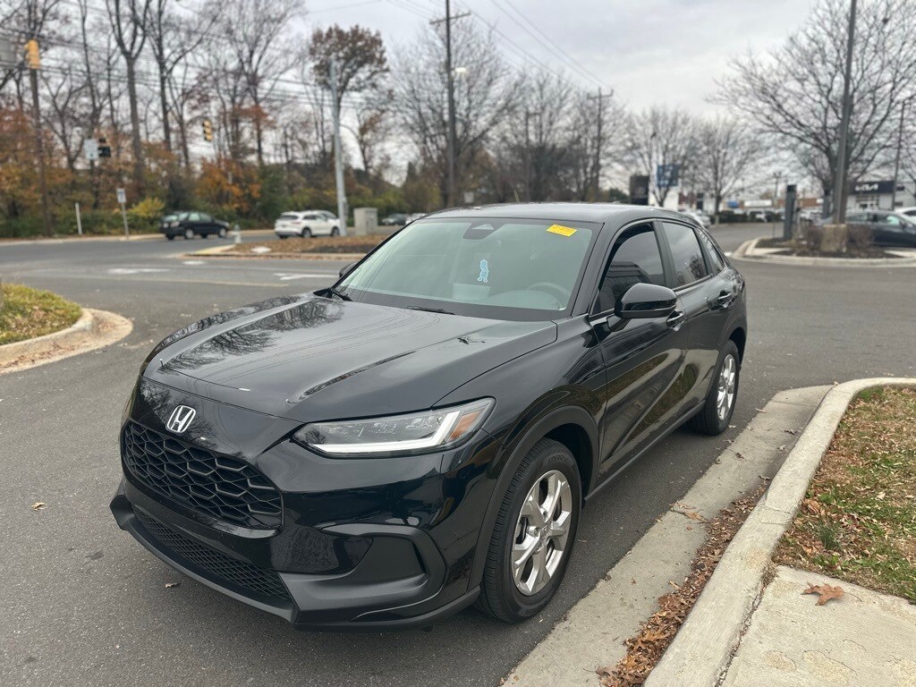 Used 2025 Honda HR-V LX SUV