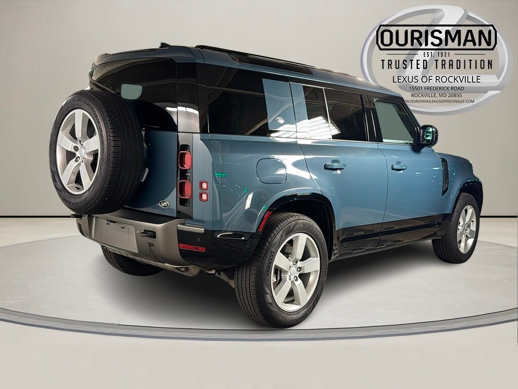 2022 Land Rover Defender 110 X-Dynamic SE photo 4