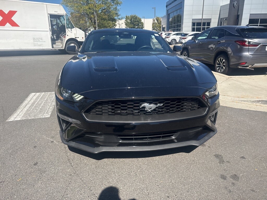 2021 Ford Mustang EcoBoost photo 2
