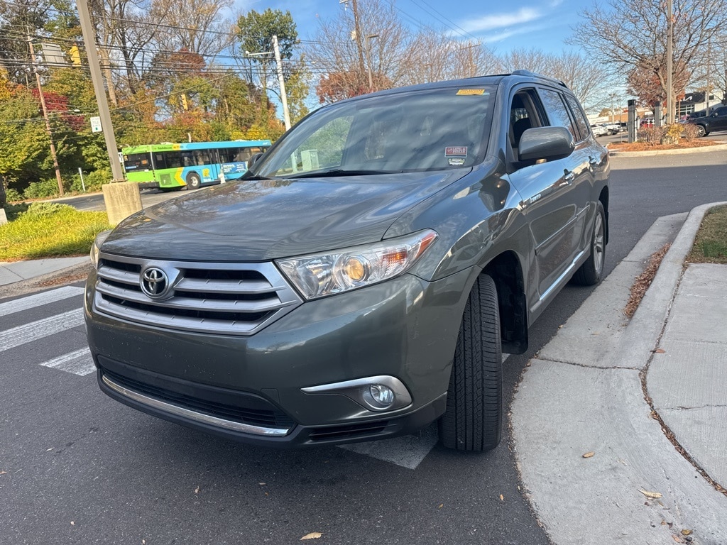 Used 2013 Toyota Highlander Base Plus V6 SUV