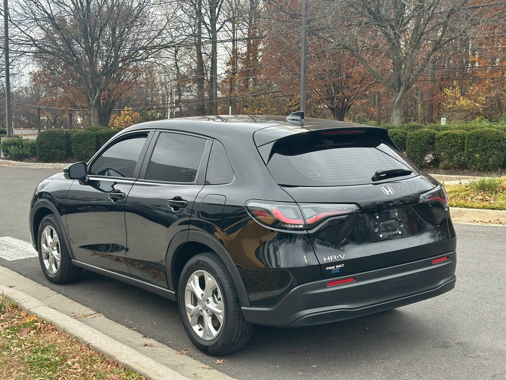 Used 2025 Honda HR-V LX SUV