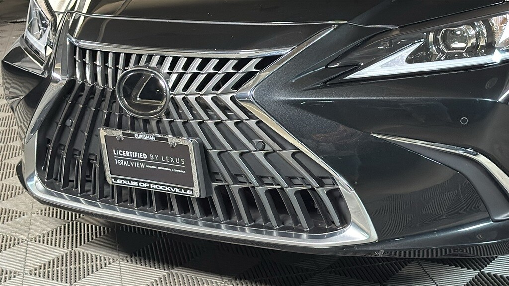 2024 Lexus ES 250 Premium photo 2