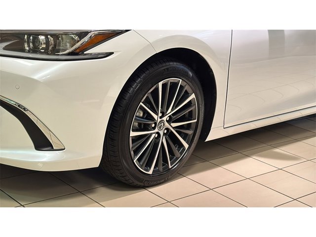 2025 Lexus ES 350 Base photo 4