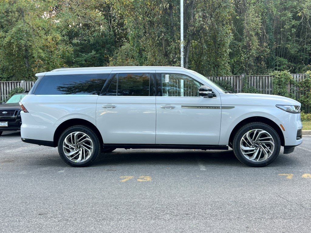 New 2025 Lincoln Navigator Reserve-L SUV