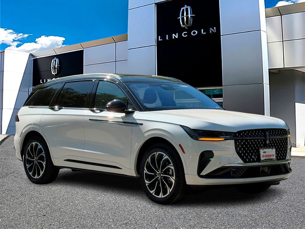 2026 Lincoln Nautilus Reserve AWD's photo