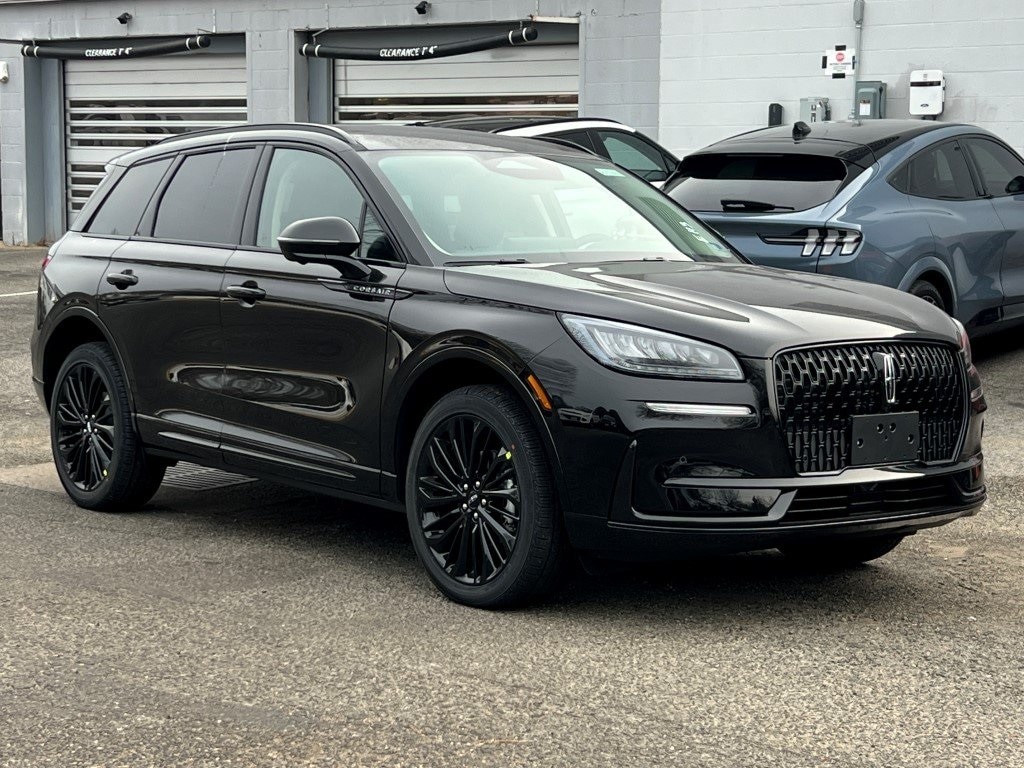 2026 Lincoln Corsair Premiere's photo