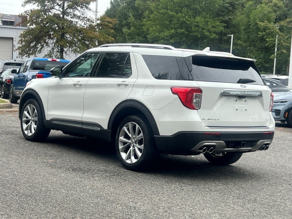 2021 Ford Explorer Platinum photo 3
