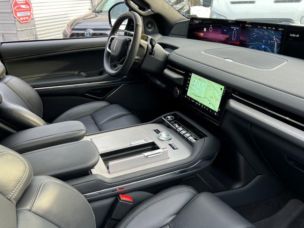 2025 Lincoln Navigator Reserve L - Photo 8