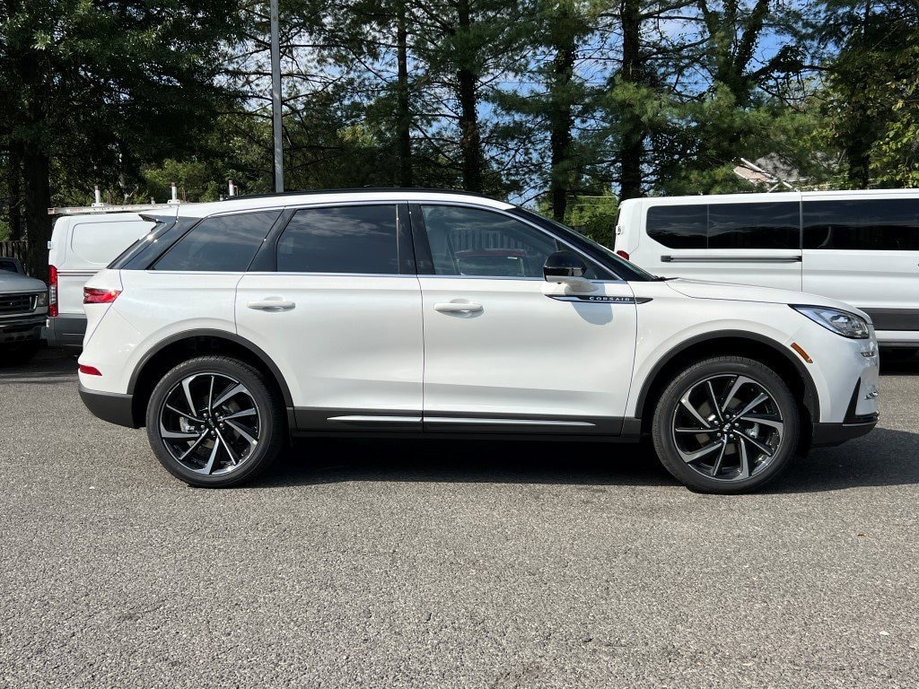 New 2025 Lincoln Corsair Reserve SUV