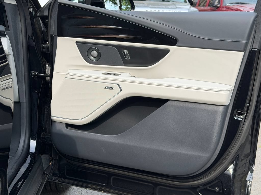 2026 Lincoln Nautilus Premiere - Photo 17